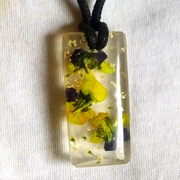 Pendent - Picture 4 of 4